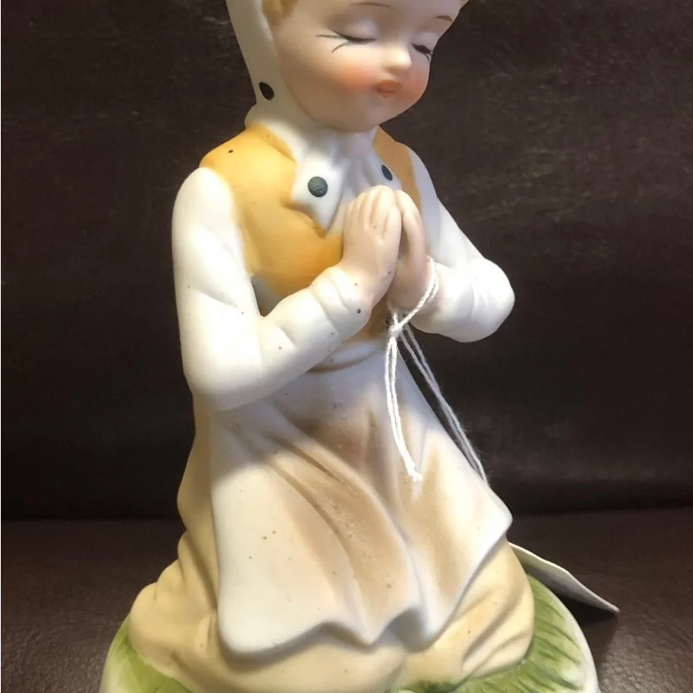 VINTAGE SAN REMO CAPODIMONTE ITALIAN IMPORTS PORCELAIN CERAMIC BISQUE FIGURINE